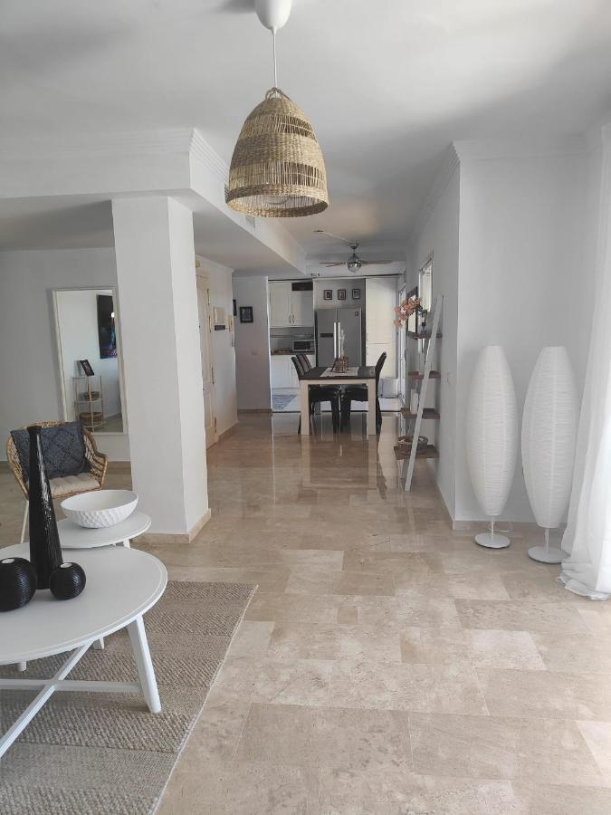 Center Beach 2 Beds Appartement Elviria Marbella Eksteriør bilde
