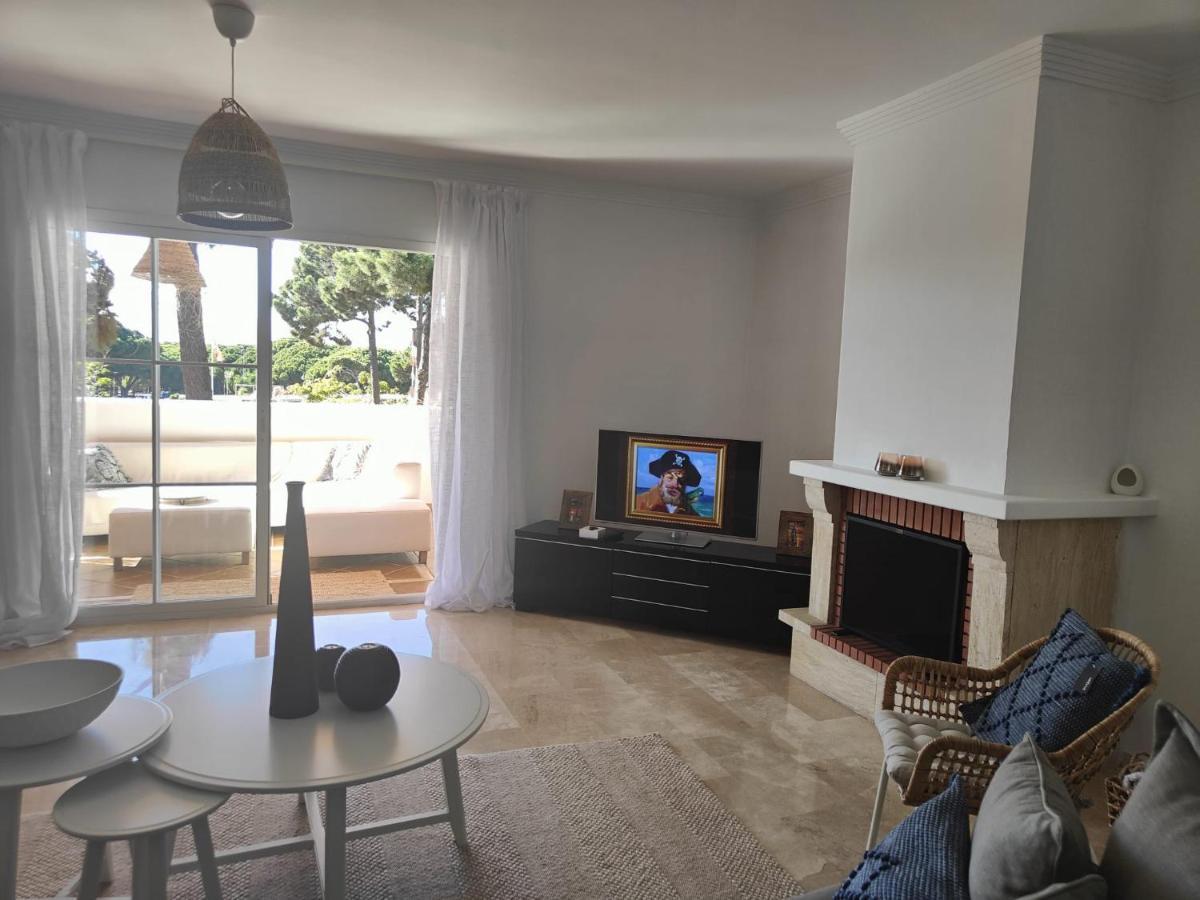 Center Beach 2 Beds Appartement Elviria Marbella Eksteriør bilde