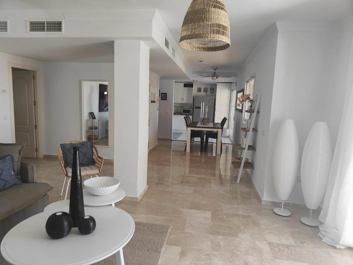 Center Beach 2 Beds Appartement Elviria Marbella Eksteriør bilde
