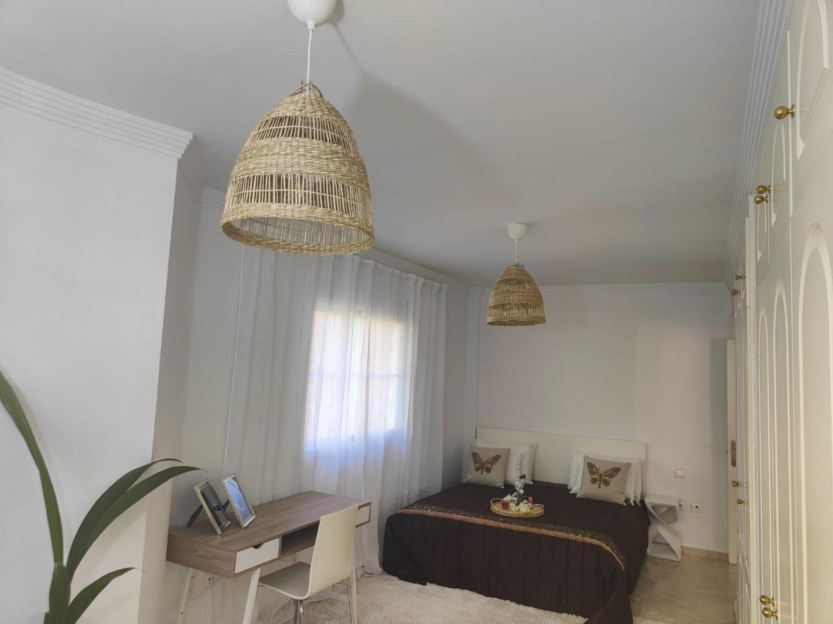 Center Beach 2 Beds Appartement Elviria Marbella Eksteriør bilde